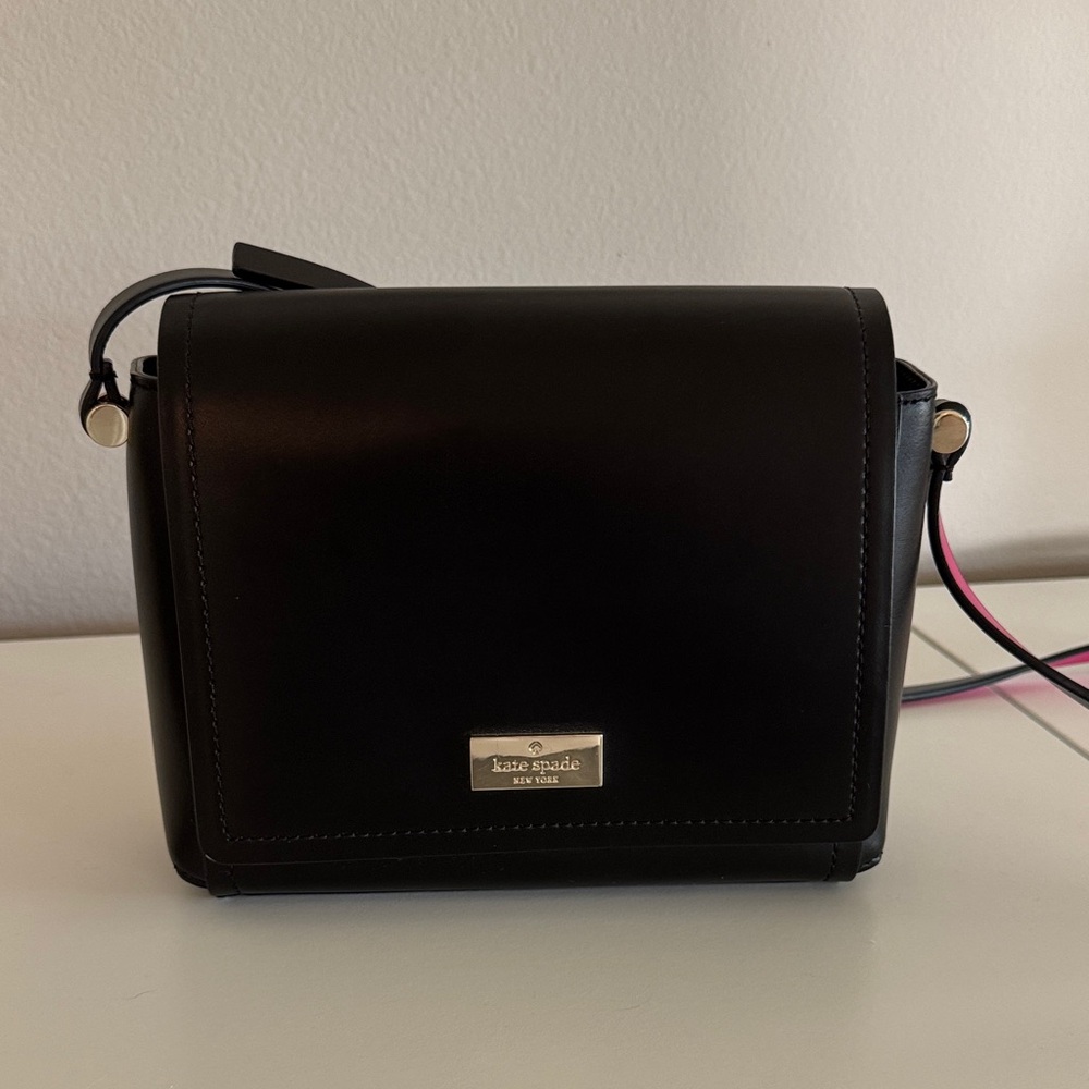 Kate Spade Purse - Picture 4 of 9